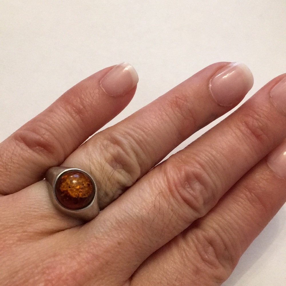 🍭SHELLY🍭Very old Artisan Amber ring in sterling silver (Size 5) - Picture 1 of 11